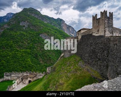 Castel Beseno nahe Rovereto Stockfoto