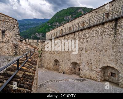 Castel Beseno nahe Rovereto Stockfoto