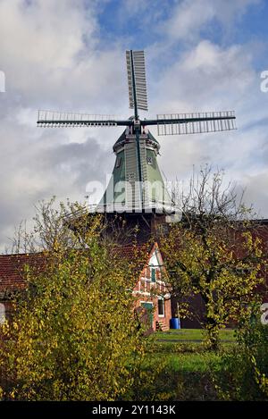 Europa, Deutschland, Niedersachsen, Metropolregion Hamburg, altes Land, Stade District, Hollern-Twielenfleth, Venti Amica historische Windmühle Stockfoto