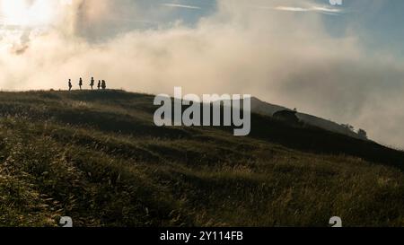 Yoga am Abend auf der Colle di Tenda Stockfoto