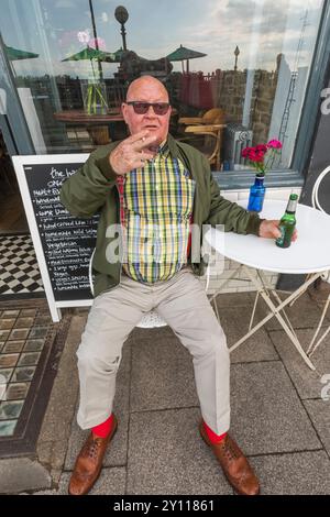 England, Kent, Margate, Die Altstadt, Gut Gekleideter Älterer Mann Stockfoto