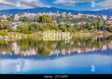 Porto Vecchio, die Zitadelle von den Salinen aus gesehen, Corse-du-Sud, Korsika, Frankreich Stockfoto