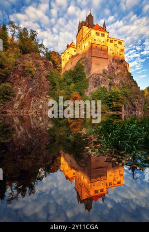 Sonnenuntergang, Goldene Stunde, Reflexion, Schloss, Kriebstein, Zschopau, Sachsen, Deutschland, Europa Stockfoto