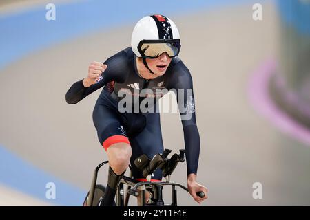 Paris, Frankreich. 30. August 2024. Saint-Quentin-en-Yvelines Velodrome Fin Graham aus Großbritannien tritt 3000 am 30. August 2024 im Saint-Quentin-en-Yvelines Velodrome am zweiten Tag der Paralympischen Sommerspiele 2024 im Saint-Quentin-en-Yvelines Velodrome an. (Foto von Sports Press Photo) (Antonio Borga/Eurasia Sport Images/SPP) Credit: SPP Sport Press Photo. /Alamy Live News Stockfoto