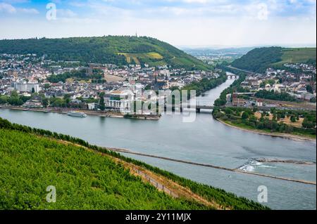 Deutschland, Hessen, Rheingau, Rheingau-Taunus-Kreis, Niederwald, oberes Mittelrheintal, Rüdesheim am Rhein, Blick auf Bingen Stockfoto