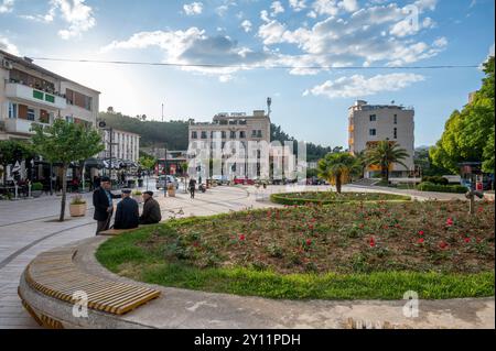 Albanien, Balkanhalbinsel, Südosteuropa, Republik Albanien, Südalbanien, Vjosa Tal, Trebeshina-Dhembel-Nemercka Gebirge, Permet Albanisch auch Permeti, Zentrum Stockfoto