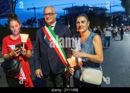 Roma, Italien. September 2024. IL Sindaco di Roma Roberto Gualtieri in occasione della fiaccolata organizzata dai sindacati a sostegno della Fondazione Santa Lucia IRCCS A Roma, Mercoled&#xec; 04 Settembre 2024 (Foto Mauro Scrobogna/LaPresse) der Major von Rom Roberto Gualtieri anlässlich der Fackelzug, die von den Gewerkschaften zur Unterstützung der Santa Lucia Stiftung Santa Lucia Labogna Live Presse, Foto von der Stiftung, 04 September 2024 in Rom, Foto von Labogna, Labogna Presse Stockfoto