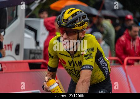 Cotiello, Spanien. 4. September 2024: Radfahrer Robert Gesink vom Team Visma Lease a Bike. Vuelta Ciclista A España 2024. Quelle: Javier Fernández Santiago / Alamy Live News Stockfoto