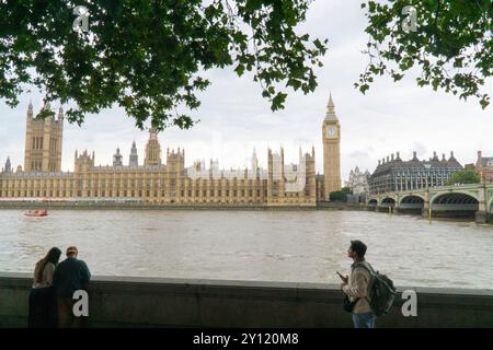 London, Großbritannien. September 2024. Houses of Parliament aus Sicht des St. Thomas's Hospital. Das Parlament ist nach der Sommerpause wieder in der Sitzung, und die Konservative Partei ist dabei, einen neuen Vorsitzenden zu wählen, wobei Priti Patel nach der ersten Runde der Abstimmungen des Parlamentsabgeordneten scheiterte. Quelle: Anna Watson/Alamy Live News Stockfoto