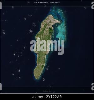 Isla de San Andres in der Karibik, die zu Kolumbien gehört, wurde auf einem Satellitenbild vom 17. Januar 2023 quadratisch zugeschnitten Stockfoto