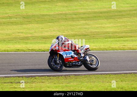 BRITISCHE SUPERBIKES IM CADWELL PARK 2024 Stockfoto