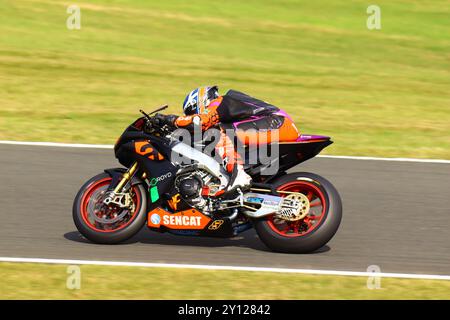 BRITISCHE SUPERBIKES IM CADWELL PARK 2024 Stockfoto