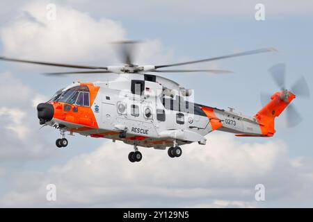 Leonardo AW101 „SAR Queen“ der Royal Norwegian Air Force, die bei der Royal International Air Tattoo 2024 angekommen ist. Stockfoto