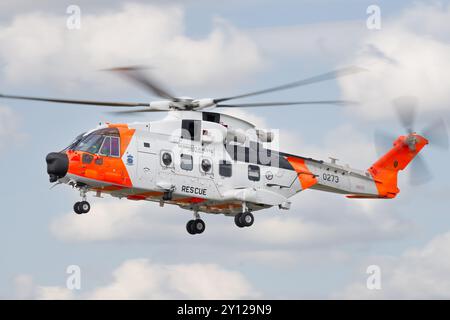 Leonardo AW101 „SAR Queen“ der Royal Norwegian Air Force, die bei der Royal International Air Tattoo 2024 angekommen ist. Stockfoto