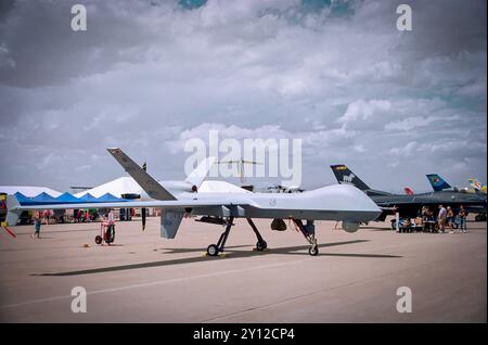 Die MQ-9 Reaper Drohne ist 2024 auf der Legacy of Liberty Airshow auf der Holloman Air Force Base in der Nähe von Alamogordo, New Mexico, zu sehen. Stockfoto