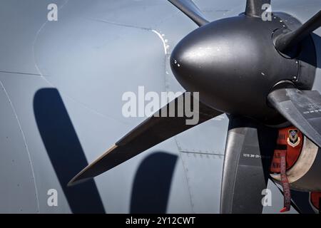 Die Seite eines C-130 Hercules bei der Legacy of Liberty Airshow 2024 auf der Holloman Air Force Base in der Nähe von Alamogordo, New Mexico. Stockfoto