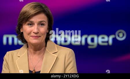 Sandra Maischberger, zu Gast bei - maischberger, Polittalk, TV, Format, mit Moderatorin - Sandra Maischberger, das erste, 04.09. 2024, *** Sandra Maischberger, Gast bei maischberger, politischer Vortrag, TV, Format, mit Moderatorin Sandra Maischberger, das erste, 04 09 2024, Copyright: HMBxMedia/UwexKoch Stockfoto