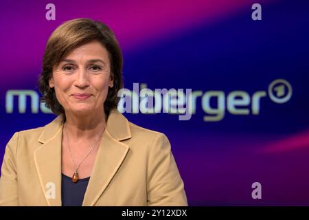 Sandra Maischberger, zu Gast bei - maischberger, Polittalk, TV, Format, mit Moderatorin - Sandra Maischberger, das erste, 04.09. 2024, *** Sandra Maischberger, Gast bei maischberger, politischer Vortrag, TV, Format, mit Moderatorin Sandra Maischberger, das erste, 04 09 2024, Copyright: HMBxMedia/UwexKoch Stockfoto