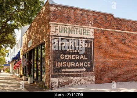 Das historische Georgetown, South Carolina, bietet interessante Geschäfte, Cafés, Restaurants, Bars und Bootstouren. Stockfoto