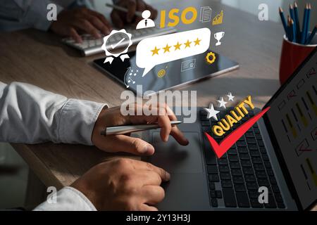 Business Management Qualitätskontrolle iso-Kontrolle Kostenreduzierung, Gewinn Stockfoto