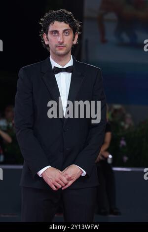 Venedig, Italien. September 2024. Pietro Castellitto besucht den roten Teppich „Diva Futura“ beim 81. Internationalen Filmfestival Venedig am 4. September 2024 in Venedig. (Foto: Gian Mattia D'Alberto/LaPresse) Credit: LaPresse/Alamy Live News Stockfoto