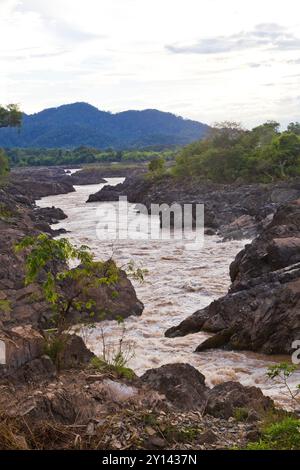 Li Phi Wasserfall in Champasak, südlich von Laos. Stockfoto