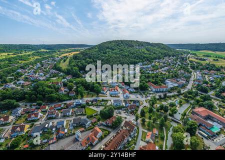 Das schöne Städtchen Beilngries im bayerischen Altmühltal von oben Stockfoto