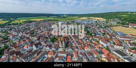 Das schöne Städtchen Beilngries im bayerischen Altmühltal von oben Stockfoto