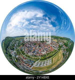 Das schöne Städtchen Beilngries im bayerischen Altmühltal von oben Stockfoto