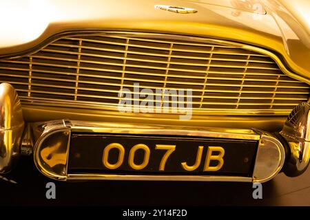 Alte Oldtimer im Louwman Museum, die Automobilbranche produziert seit 1887. Sie befindet sich in den Haag, in den Niederlanden Stockfoto