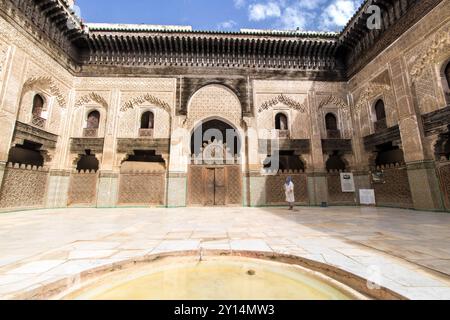 Innenhof der Medrassa El Bouanania in Fes Stockfoto