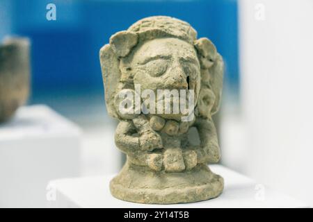 Anthropomorpher Deckel, klassisch, Santa María Nebaj, Anthropologiemuseum, Abteilung El Quiché, Guatemala, Zentralamerika. Stockfoto