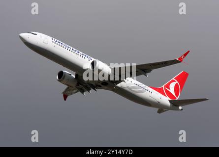 Eine Boeing 737-9 MAX von Turkish Airlines ab London Gatwick Stockfoto