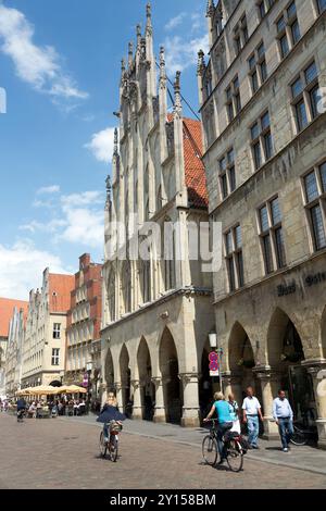 Historisches Rathaus am Prinzipalmarkt in Münster, Nordrhein-Westfalen. Stockfoto