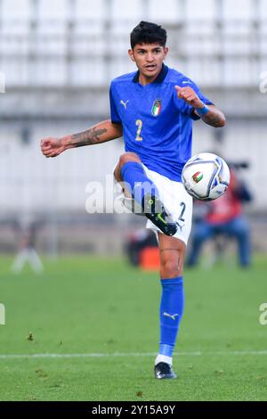 Monza, Italien. Oktober 2021. Foto Claudio Grassi/LaPresse12 Ottobre 2021 Monza, Italia Sport Calcio Qualificazioni Europei Under 21 Gruppo F Italia vs Svezia - U-Power Stadion Nella Foto: Raoul Bellanova (#2 Italien U21) Foto Claudio Grassi/LaPresse 12. Oktober 2021 Monza, Italien Sport Soccer Qualificazioni Europei Under 21 Gruppo F Italien vs Schweden - U-Power Stadion im Bild: Raoul Bellanova Live News: Raoul Bellanova/LaPress Stockfoto