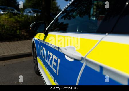 Melle, Deutschland 05. September 2024: Im Bild: Ein Einsatzfahrzeug, Streifenwagen der Polizei mit Schriftzug. Landkreis Osnabrück Niedersachsen *** Melle, Deutschland 05 September 2024 im Bild ein Einsatzfahrzeug, Polizeipatrouillenwagen mit Schriftzug Bezirk Osnabrück Niedersachsen Copyright: XFotostandx/xGelhotx Stockfoto