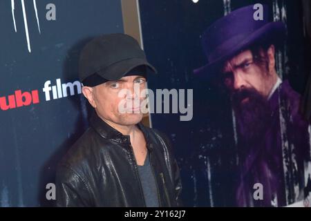 Peter Dinklage bei der Weltpremiere des Kinofims 'The Thicket' im AMC The Grove. Los Angeles, 04.09.2024 Stockfoto