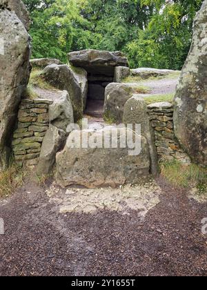 Waylands Smithy, neolithische Long barrow, Ridgeway, nahe Uffington, Oxfordshire Stockfoto