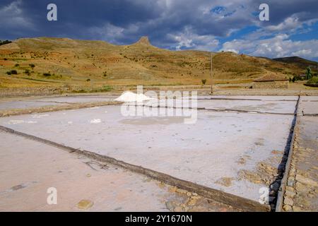 Salzgewinnung aus den Salzminen von Medinaceli, Medinaceli, Soria, autonome Gemeinde Castilla y León, Spanien, Europa. Stockfoto