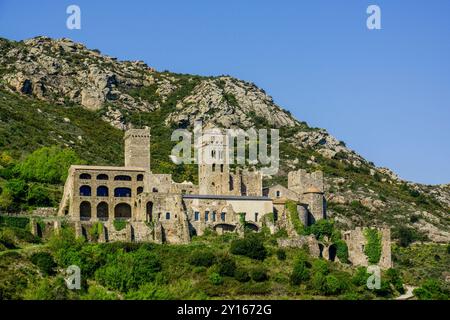 Sant Pere de Rodes, VIII.-IX. Jahrhundert, Naturpark des Kap von Creus, Girona, Katalonien, Spanien. Stockfoto