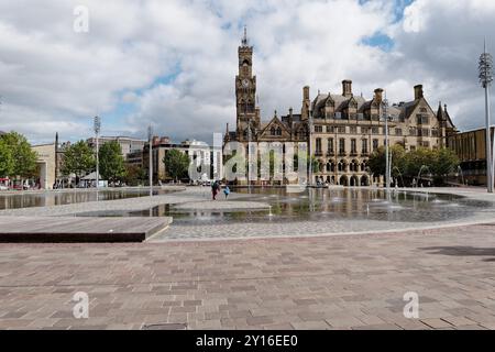 Bradford City Hall, Centenary Square, Bradford, Großbritannien Stockfoto