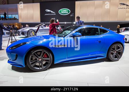 Jaguar F-Type V6S AWD Sportwagen auf dem Internationalen Automobilsalon in Genf. Schweiz - 1. März 2016. Stockfoto