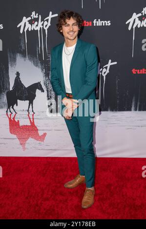 Adam Collins bei der Weltpremiere des Kinofims The Thicket im AMC the Grove. Los Angeles, 04.09.2024 *** Adam Collins bei der Uraufführung des Films The Thicket bei AMC The Grove Los Angeles, 04 09 2024 Foto:XC.xVanxWagonerx/xFuturexImagex Thicket 4712 Stockfoto