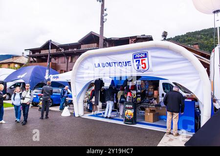 Morzine, Frankreich. September 2024. Village des partenaires, Igol während der Rallye Mont-Blanc Morzine 2024, 6. Runde des Championnat de France des Rallyes 2024, vom 6. Bis 9. September in Morzine, Frankreich - Foto Bastien Roux/DPPI Credit: DPPI Media/Alamy Live News Stockfoto
