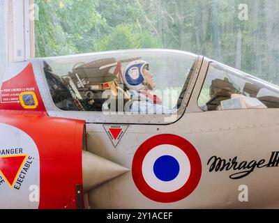 Modell des Cockpits Mirage III mit Auswurfsitz im Schloss Savigny-les Beaune Museum (Bourgogne/Frankreich) Stockfoto