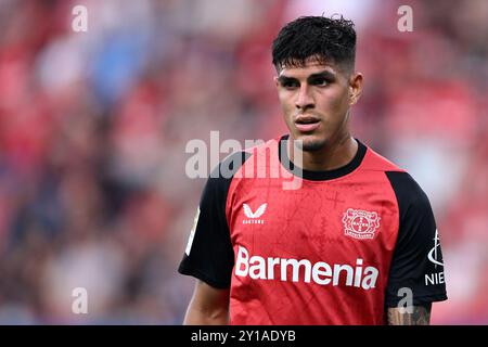 LEVERKUSEN - Piero Hincapie von Bayer 04 Leverkusen während des Bundesliga-Spiels zwischen Bayer 04 Leverkusen und RB Leipzig in der Bay Arena am 31. August 2024 in Leverkusen. ANP | Hollandse Hoogte | GERRIT VAN KEULEN Stockfoto