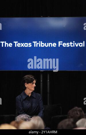 Das Texas Tribune Festival. September 2024. Luci Baines Johnson, Tochter von Präsident Lyndon B. Johnson, und Lady Bird Johnson mit Katie Rogers White House Korrespondentin für die New York Times, über ihr neues Buch über First Ladies, American Woman: The Transformation of the Modern First Lady, From Hillary Clinton to Jill Biden. Tauscht beim Texas Tribune Festival Geschichten mit einer Tochter aus. Austin, Texas. Mario Cantu/CSM/Alamy Live News Stockfoto