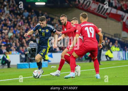 Glasgow, Großbritannien. September 2024. Schottland spielte Polen im Hampden Park, Glasgow, Schottland, Großbritannien, im ersten Spiel der UEFA Nations League 2024. Das Ergebnis war Schottland 2:3, Polen. Die Tore wurden von B. Gilmour (46 Minuten), S, McTominay (76 Minuten) und für Polen (8 Minuten), S. Szymański (8 Minuten), R. Lewandowski (44 Minuten) und N. Zalewski (90 Minuten) erzielt. Quelle: Findlay/Alamy Live News Stockfoto