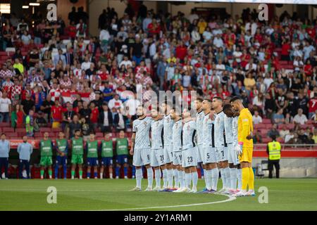 September 2024. Lissabon, Portugal. Portugal Spieler während einer 1-minütigen Schweigeminute während der Ligasaison Gruppe 1 der UEFA Nations League, Portugal gegen Kroatien Credit: Alexandre de Sousa/Alamy Live News Stockfoto