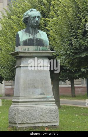 Goethe-Denkmal, Campus-Zentrum Universite, Büste, Skulptur, Johann Wolfgang von Goethe, Universität Straßburg, Unterrhein, Elsass, Frankreich, Europa Stockfoto